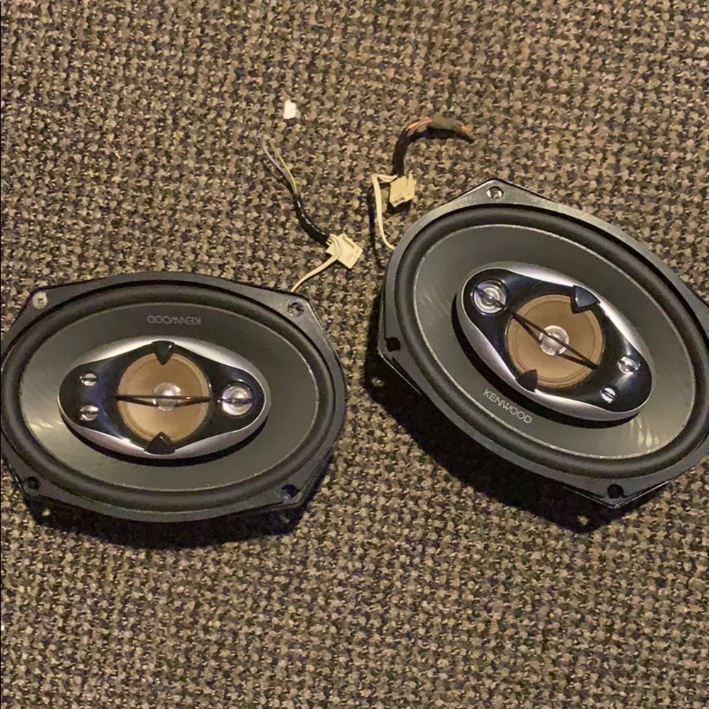 Kenwood 6” speakers